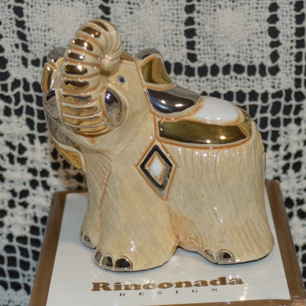 New Artesania Rinconada Limited Color Elephant Trunk Up Mother's Day